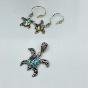 Blue turtle pendant and earrings 🐢🐢🐢